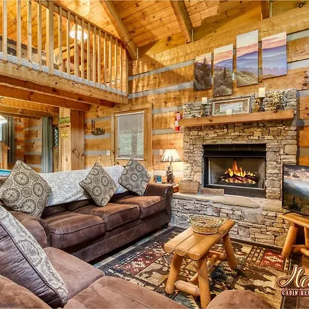 Cozy Mountain Hideaway Villa Gatlinburg Exterior photo