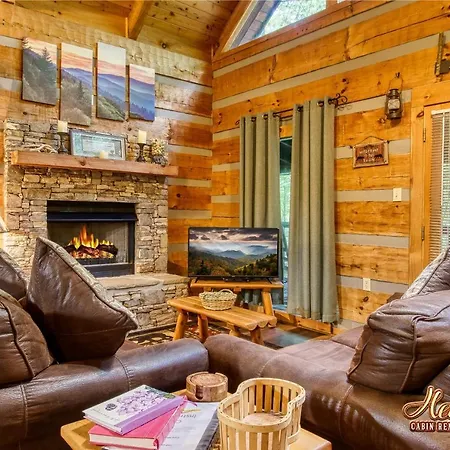 Cozy Mountain Hideaway Villa Gatlinburg Exterior photo