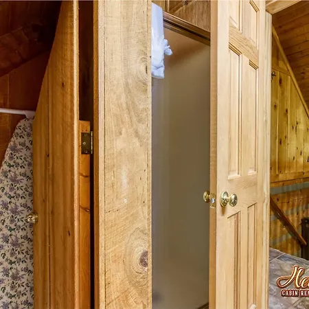 Cozy Mountain Hideaway Villa Gatlinburg Room photo