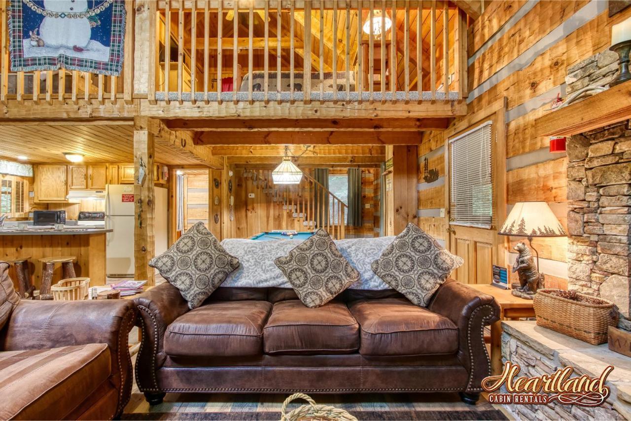 Cozy Mountain Hideaway Holiday home