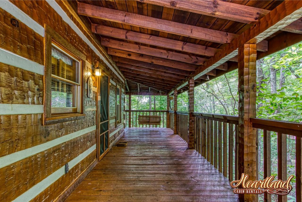 Cozy Mountain Hideaway *