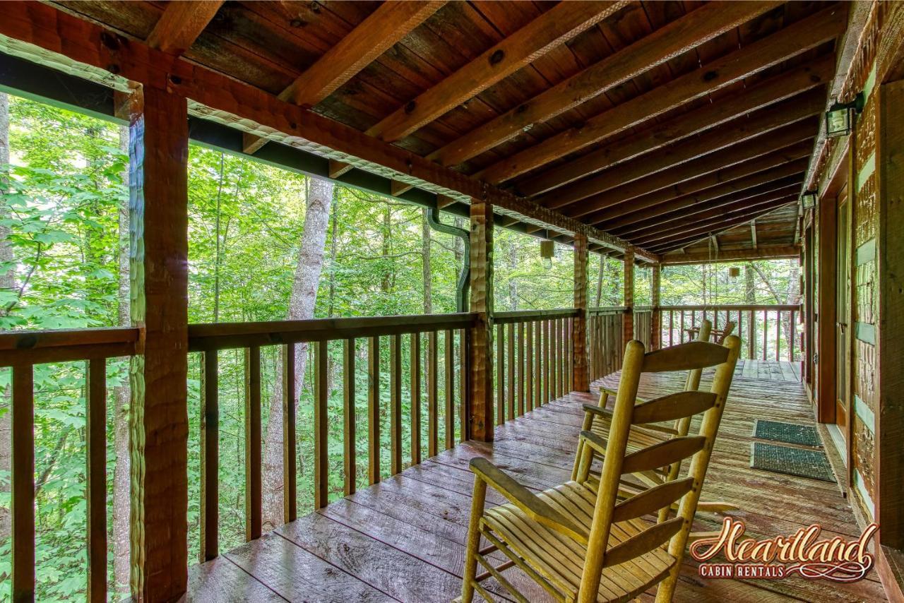 Cozy Mountain Hideaway *
